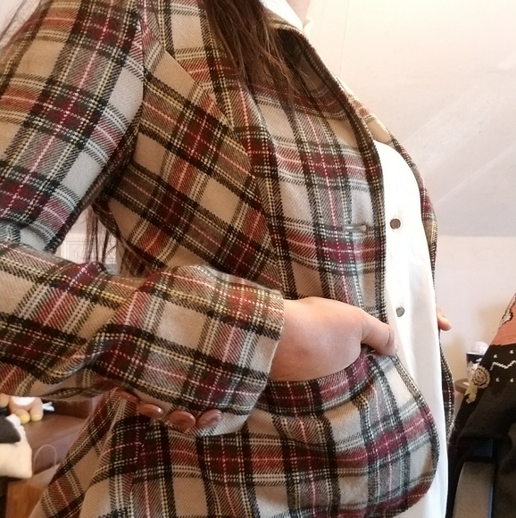 Vintage Plaid Blazer - Picture 4 of 5